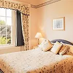 Ξενοδοχείο Overwater Hall 3*