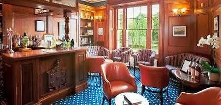 Hotel Overwater Hall
